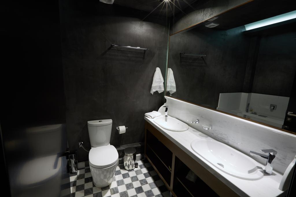 Veritas Boutique Art Hotel Бер Екстериор снимка