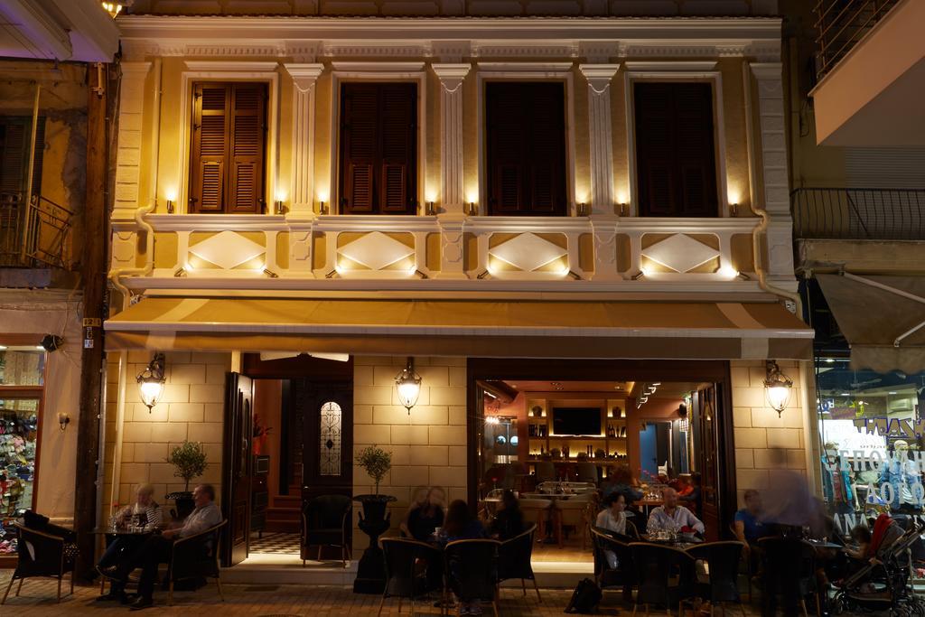 Veritas Boutique Art Hotel Бер Екстериор снимка
