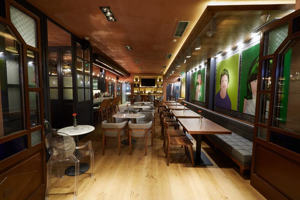 Veritas Boutique Art Hotel Бер Екстериор снимка