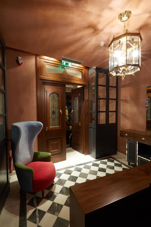 Veritas Boutique Art Hotel Бер Екстериор снимка